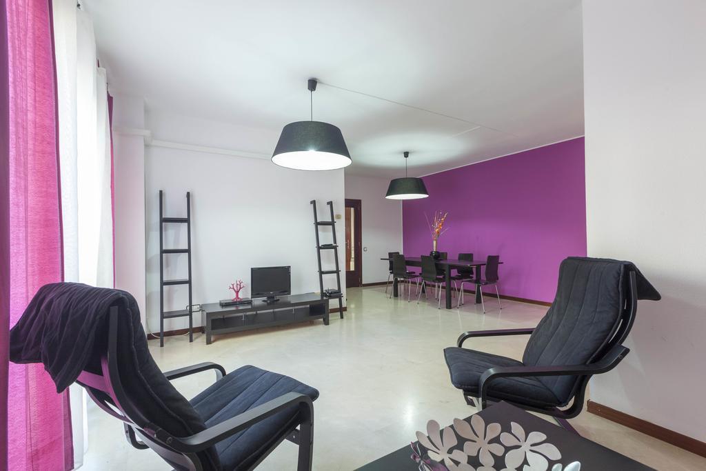 Apartment Sagrada Familia Barcelona Pokoj fotografie